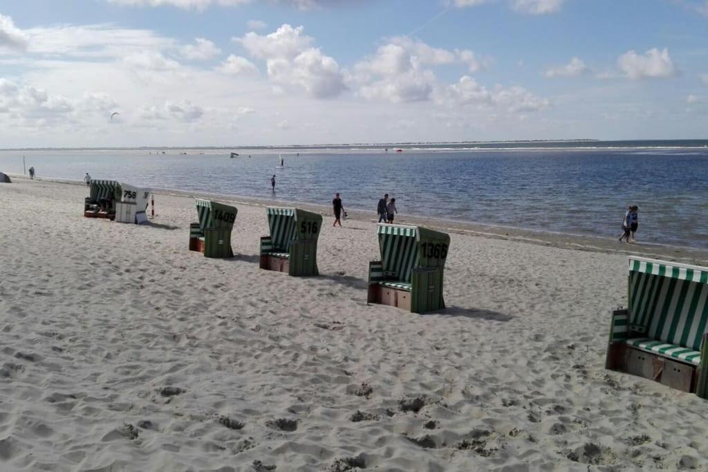 Urlaubsdomizil Norden/Norddeich, Mit Garten Bagian luar foto