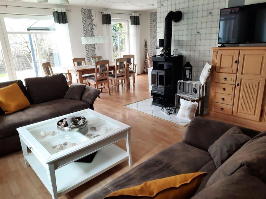 Urlaubsdomizil Norden/Norddeich, Mit Garten Bagian luar foto
